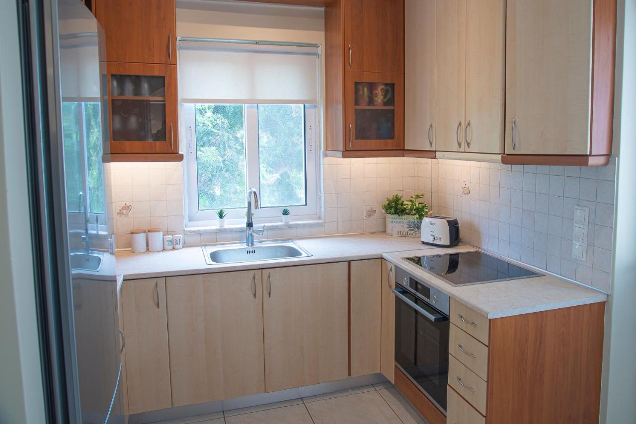 Néa Mákri Helios: Charming Beach Home Next To Crystal Waters מראה חיצוני תמונה
