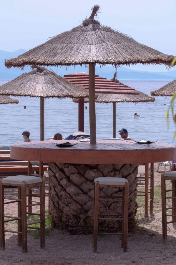 Néa Mákri Helios: Charming Beach Home Next To Crystal Waters מראה חיצוני תמונה